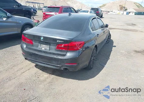 2019 BMW 530 Xi из США, поврежденный, VIN WBAJA7C51KG912726